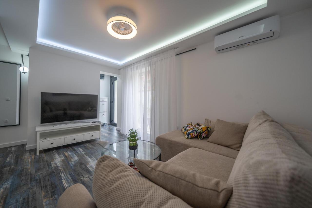 Zoi Apartment Котор Екстериор снимка